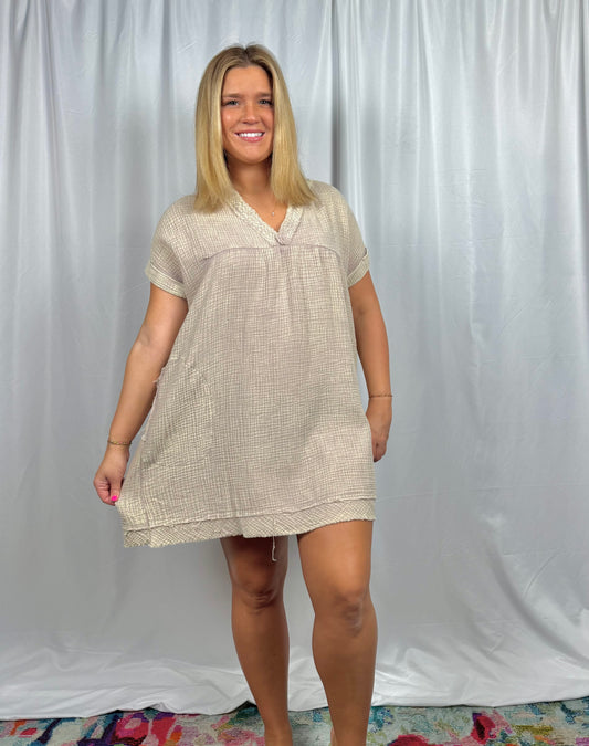 Go-To Shift Dress (Beige)