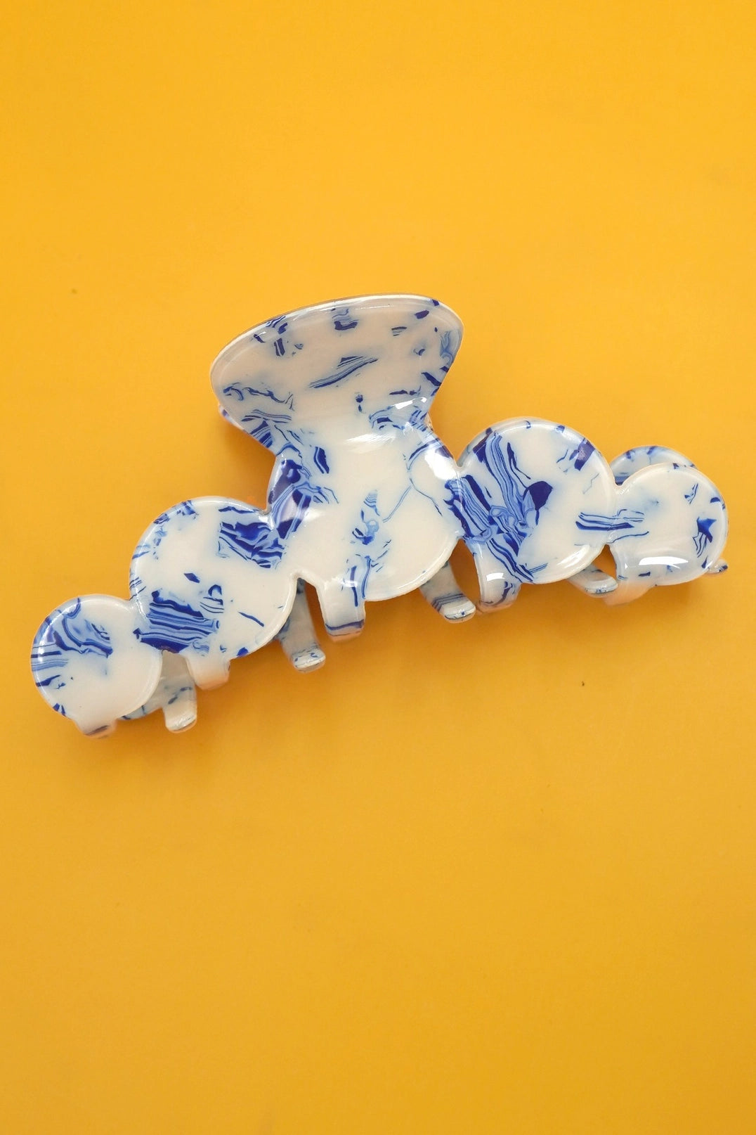 Scallop Claw Clip